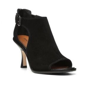 Donald Pliner Ira sandals size 9